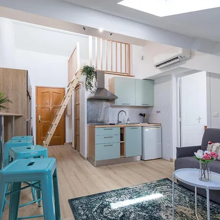 7 Deloye - 2 Pieces Renove - Dernier Etage - Clim * ניס