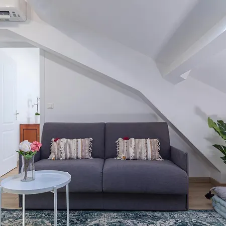 7 Deloye - 2 Pieces Renove - Dernier Etage - Clim ניס
