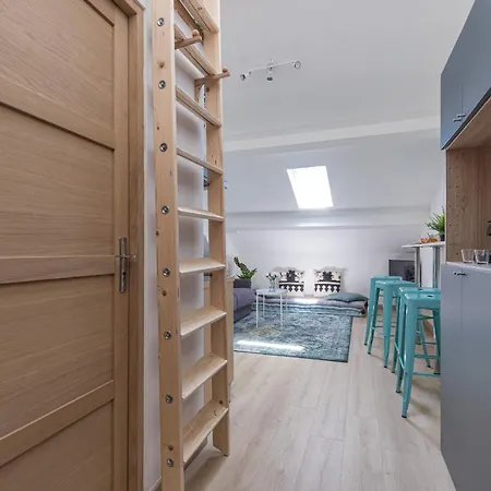7 Deloye - 2 Pieces Renove - Dernier Etage - Clim Nice