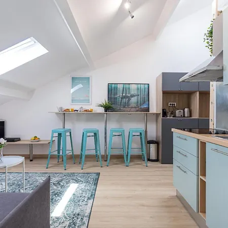 Lägenhet 7 Deloye - 2 Pieces Renove - Dernier Etage - Clim