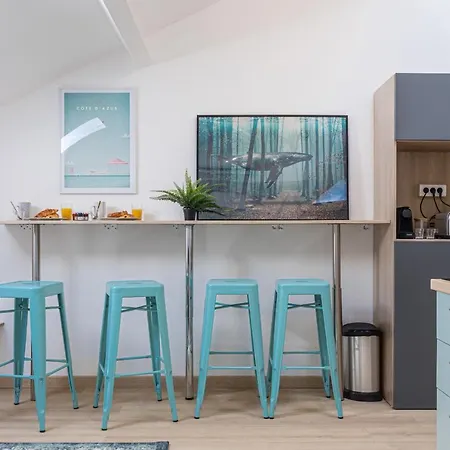 Apartman 7 Deloye - 2 Pieces Renove - Dernier Etage - Clim