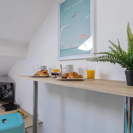 7 Deloye - 2 Pieces Renove - Dernier Etage - Clim Nizza
