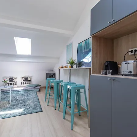 7 Deloye - 2 Pieces Renove - Dernier Etage - Clim * Nizza