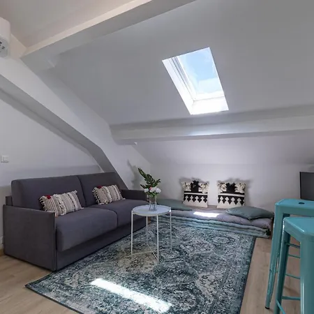 Apartman 7 Deloye - 2 Pieces Renove - Dernier Etage - Clim *